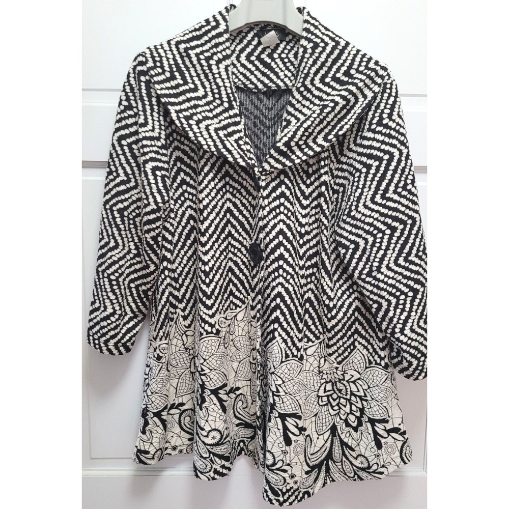 LTX Sportswear Women's Textured Tunic Cardigan Sweater - Black/White Floral - 1X